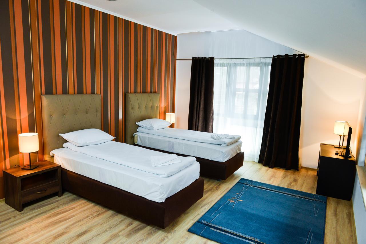 Park House Hotel Dej Room photo